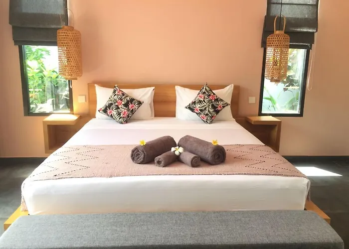 Le Chien Rouge Hotel Lovina