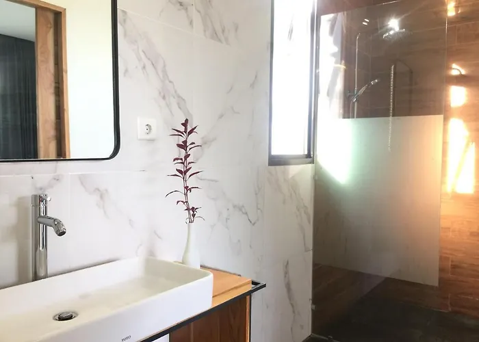 Hotel Le Chien Rouge 4*