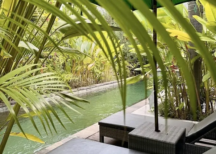 Le Chien Rouge Hotel